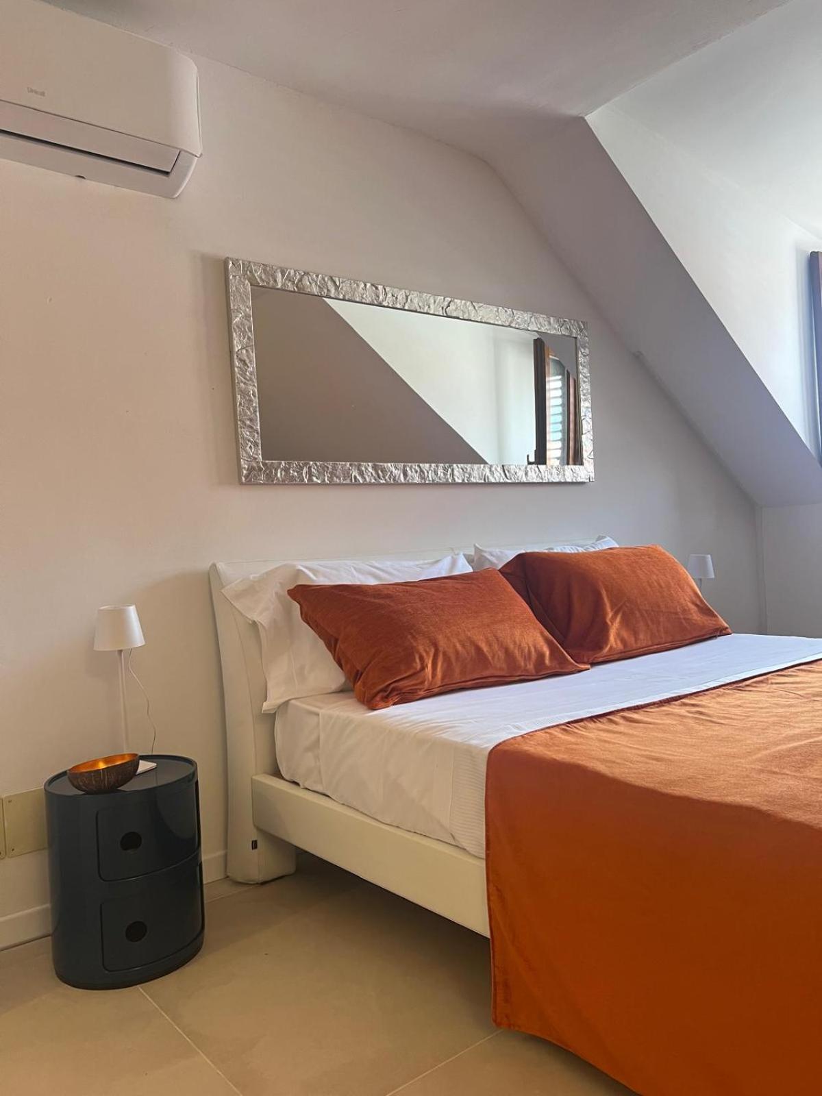 Domus Orestea Luxury Suites Palermo Buitenkant foto